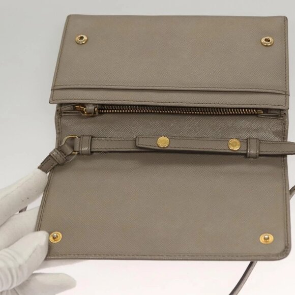 PRADA Shoulder Wallet Bag Safiano leather Beige Gold Auth 133393 - Picture 11 of 16